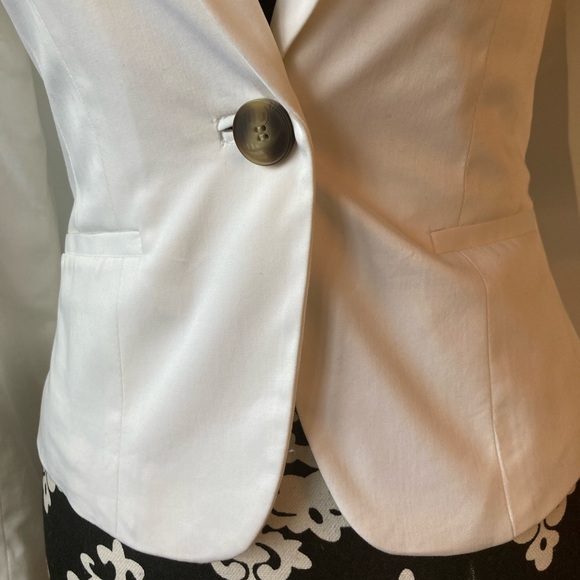 H&M Blazer - Picture 3 of 8